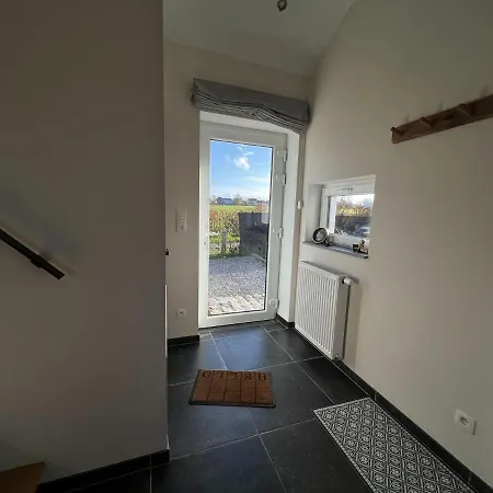 Modern In With Garden * Modave