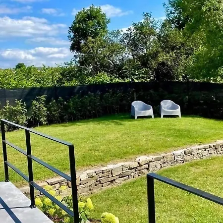 Peaceful Garden In Ferienhaus Modave