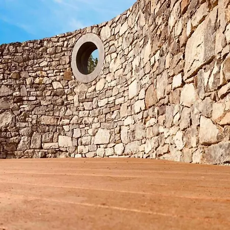 Дом отдыха Peaceful Garden In Модав